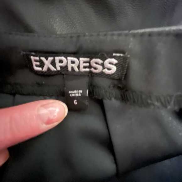 Leather black skirt - Picture 2 of 4